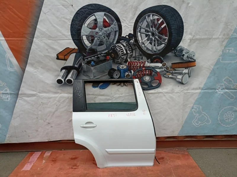 Дверь Skoda Yeti 2015 5L0833056 5L 1.2 CBZ, задняя правая