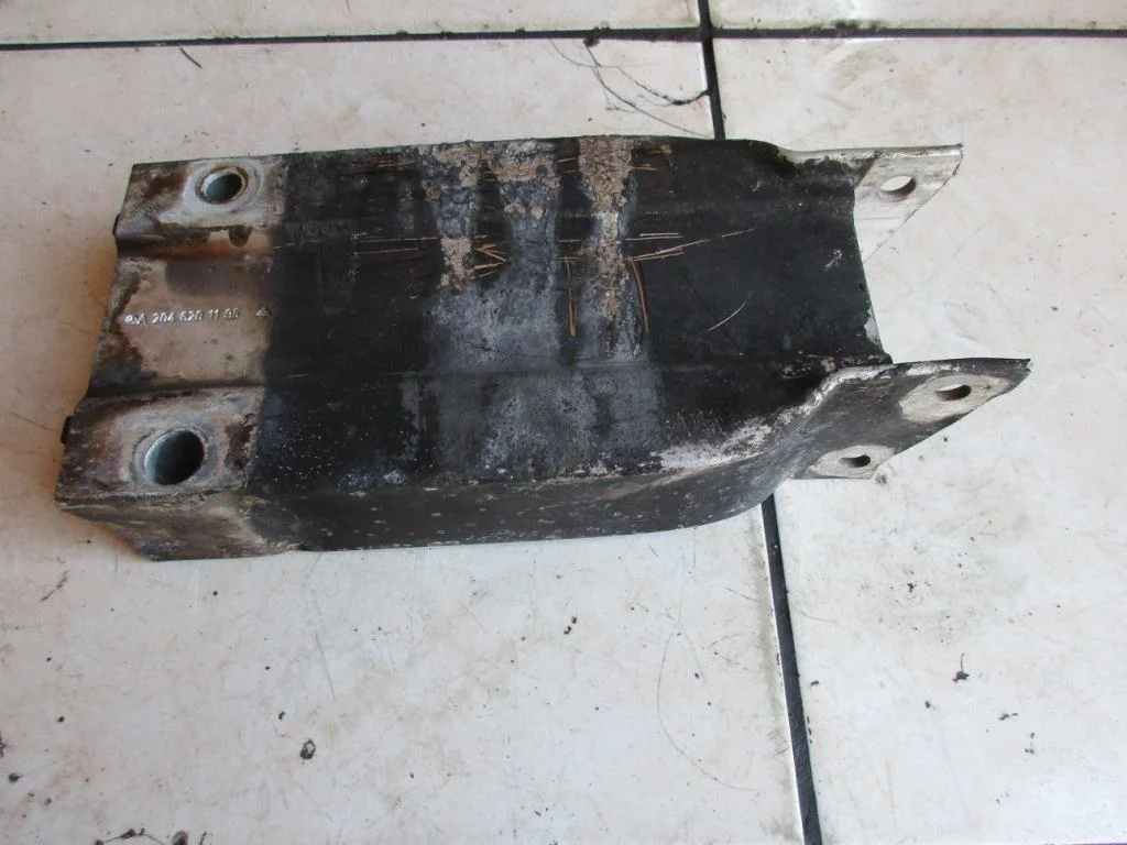 Кронштейн усилителя переднего бампера Mercedes-Benz