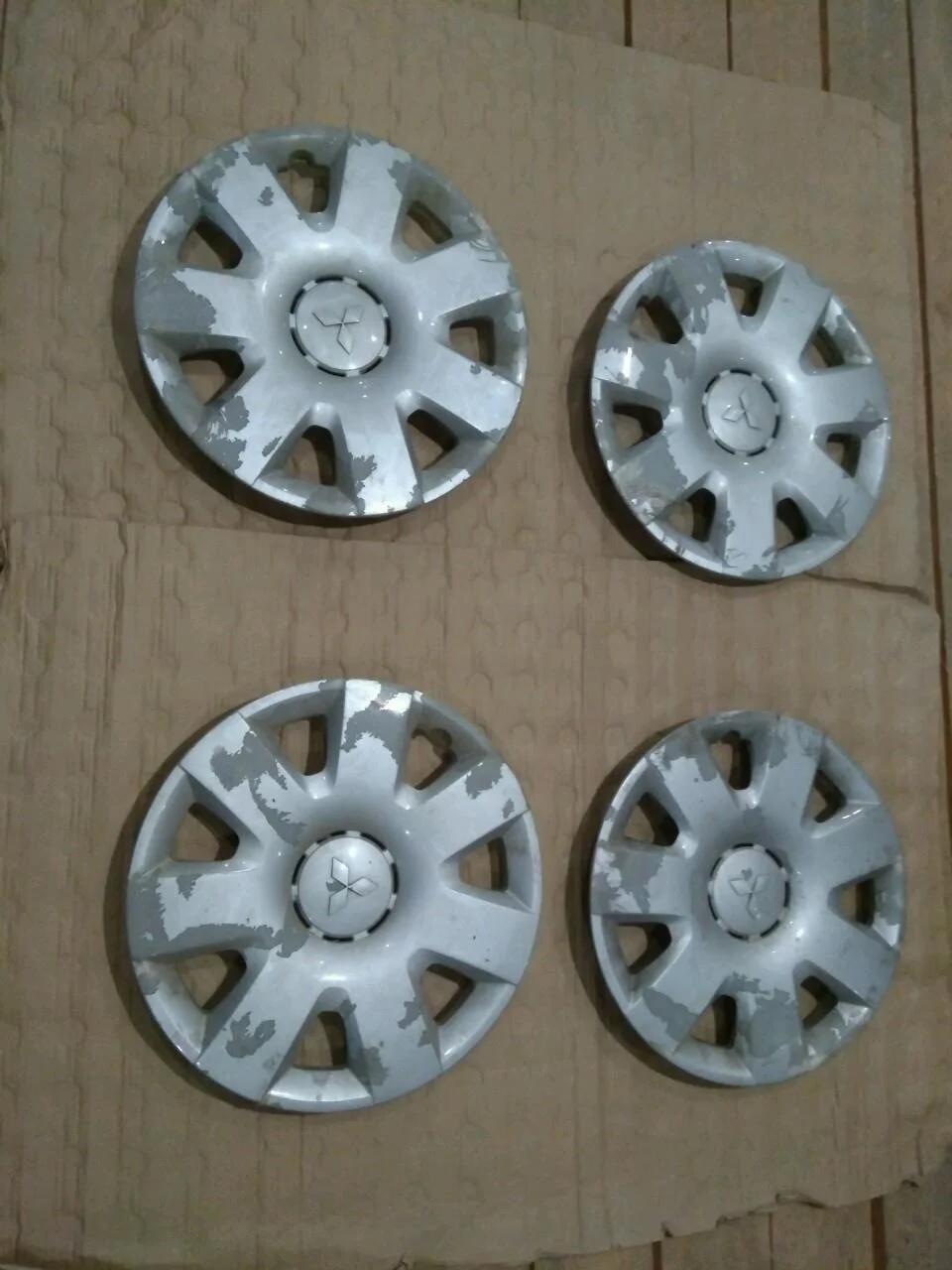 Б.у. колпак на диск MITSUBISHI OUTLANDER XL CW5W MITSUBISHI OUTLANDER XL CW5W