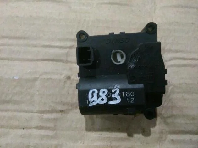 Б.у. сервопривод заслонки печки MITSUBISHI PAJERO V98W MITSUBISHI PAJERO V98W