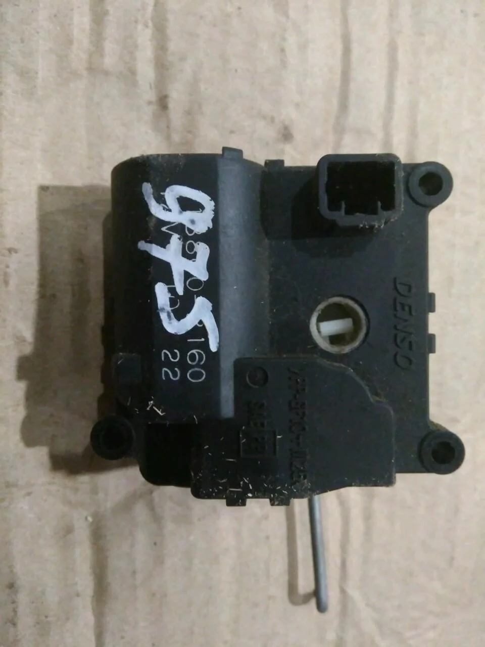 Б.у. сервопривод заслонки печки MITSUBISHI PAJERO V97W MITSUBISHI PAJERO V97W