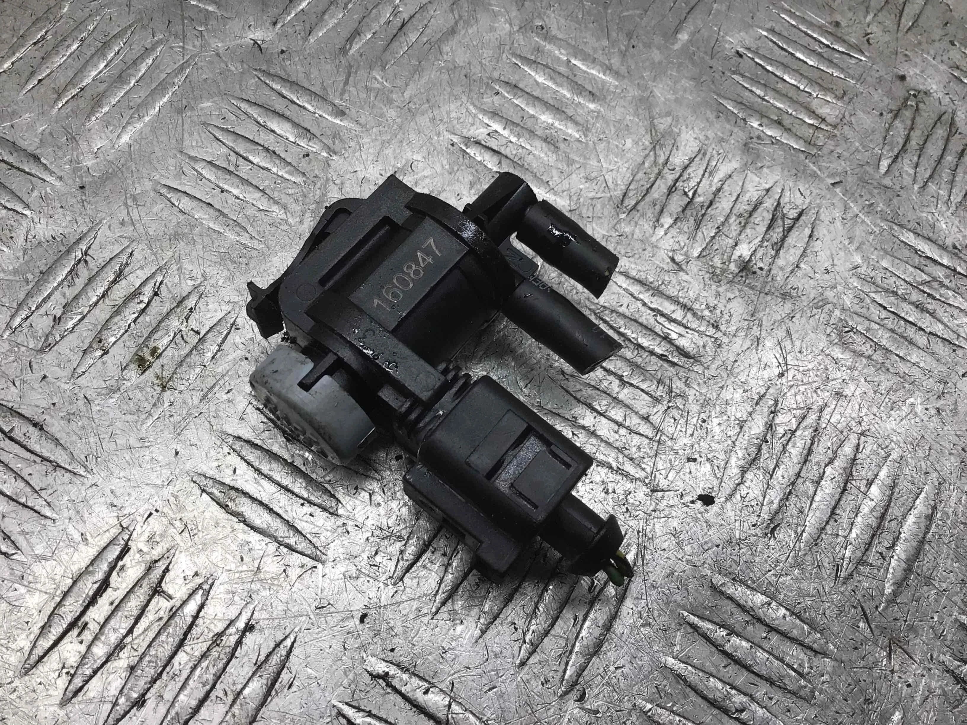 Преобразователь давления (соленоид наддува/EGR) Volkswagen Golf 6 поколение (2008-2015) дизель 2.0 TDI Механика Х/б