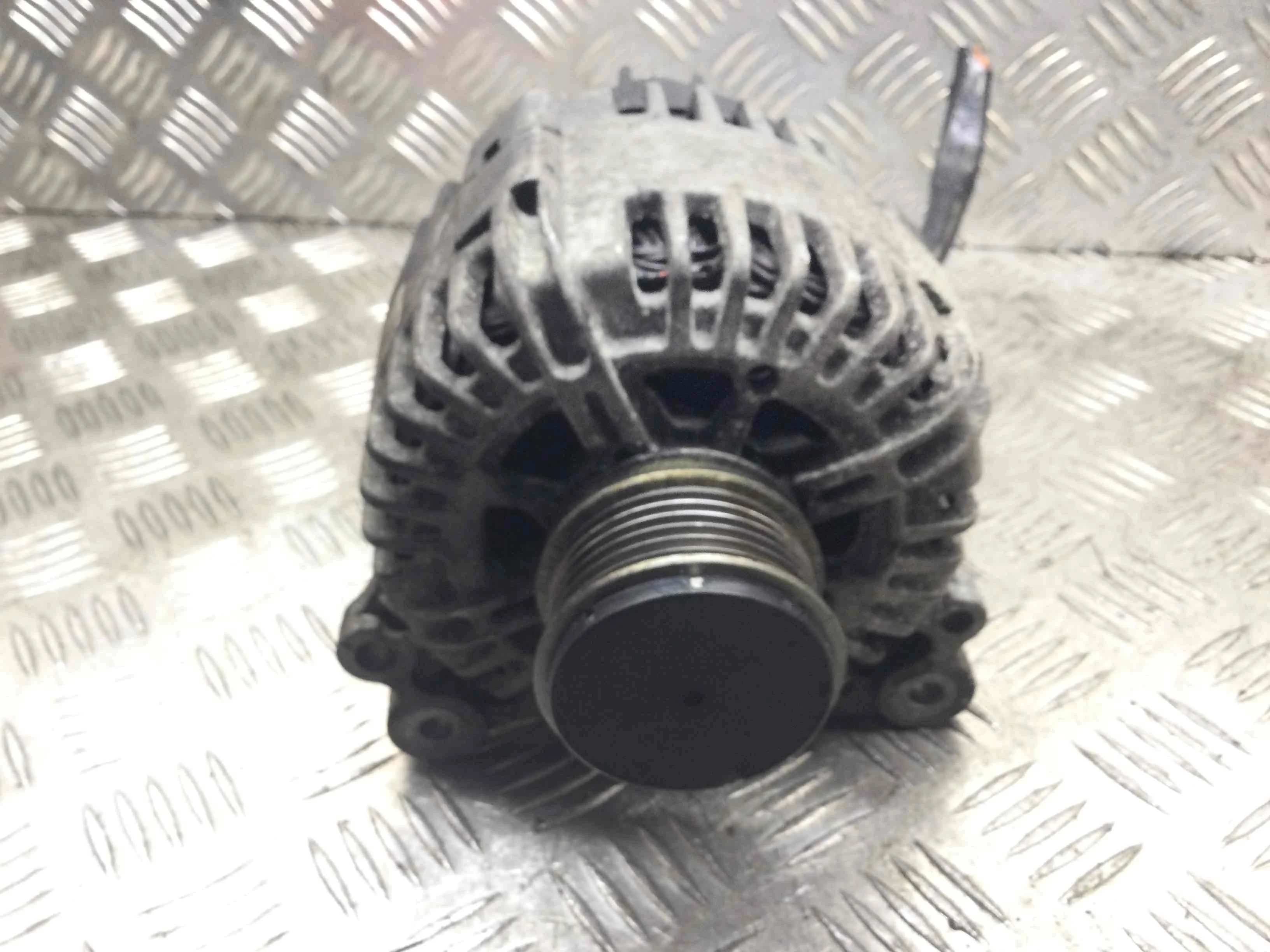 Генератор SEAT Altea 1 поколение (2004-2009) дизель 1.9 TDI Механика Минивэн