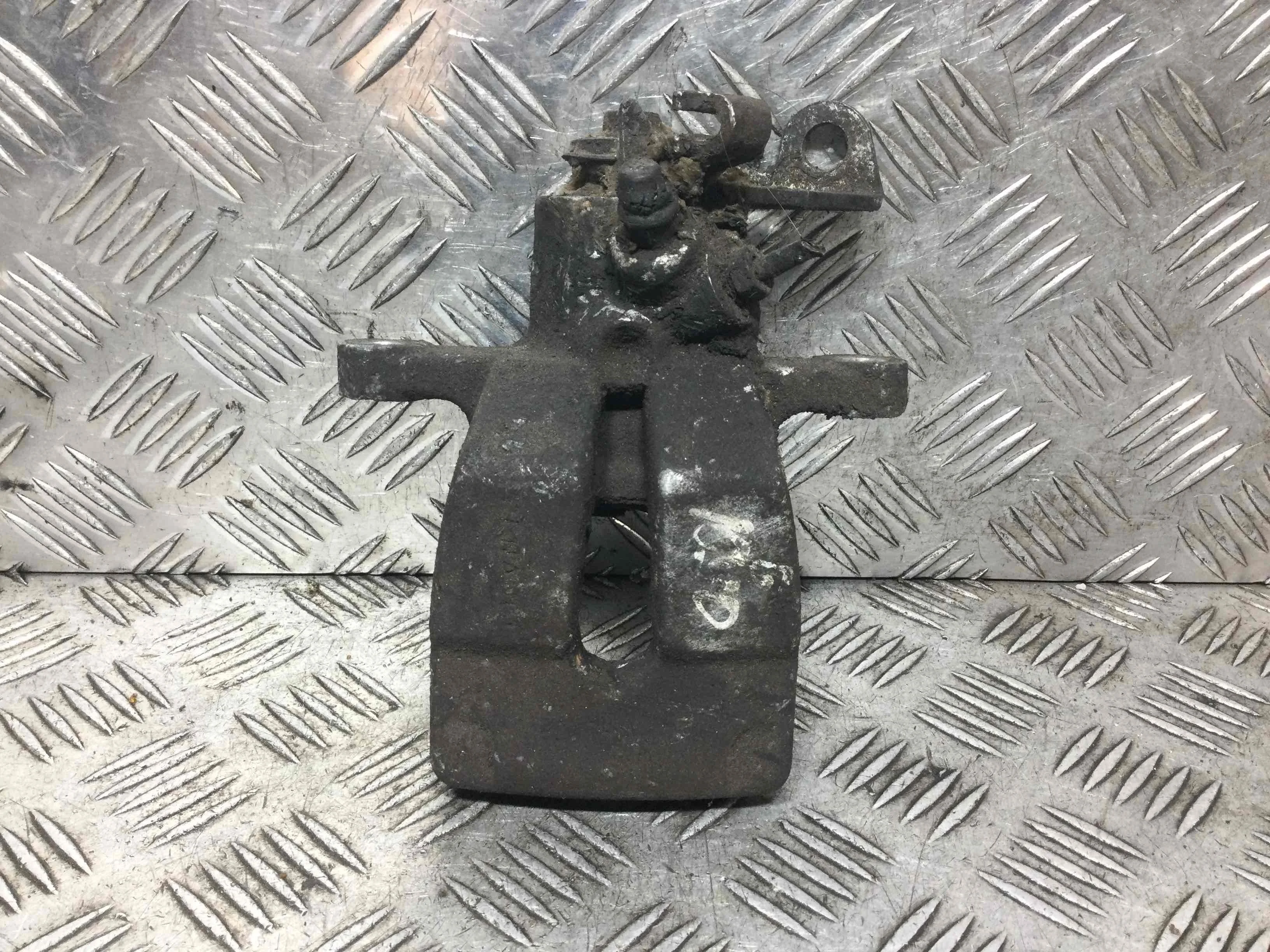 Суппорт задний правый Renault Scenic 1 поколение [рестайлинг] (1999-2003) бензин 2.0 i Автомат Минивэн