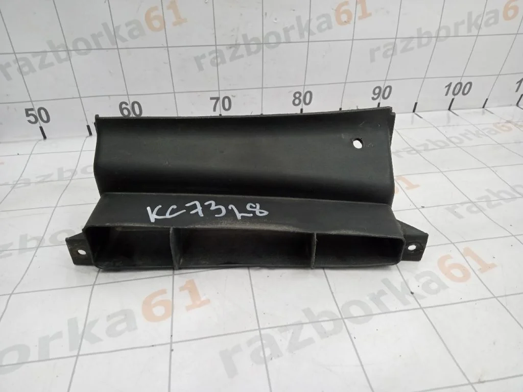 Воздуховод панели (8. Кузов)