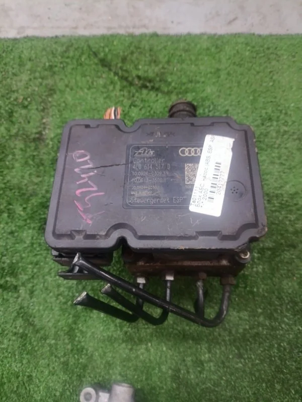 Блок abs Audi Q7 2009 4L