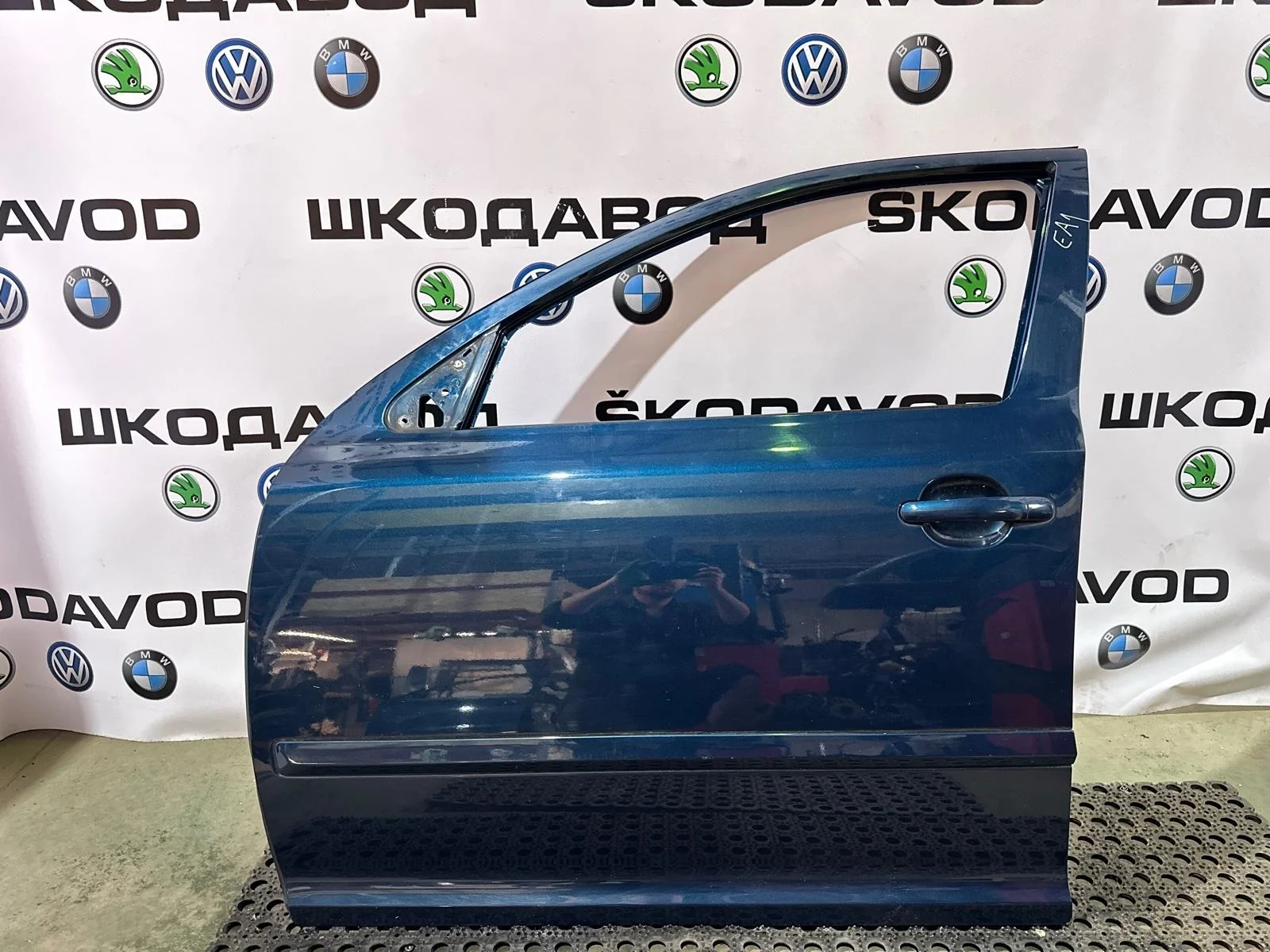 Дверь Skoda Octavia 2012 1Z0831055 A5 (1Z) 1.2 CBZB, передняя левая