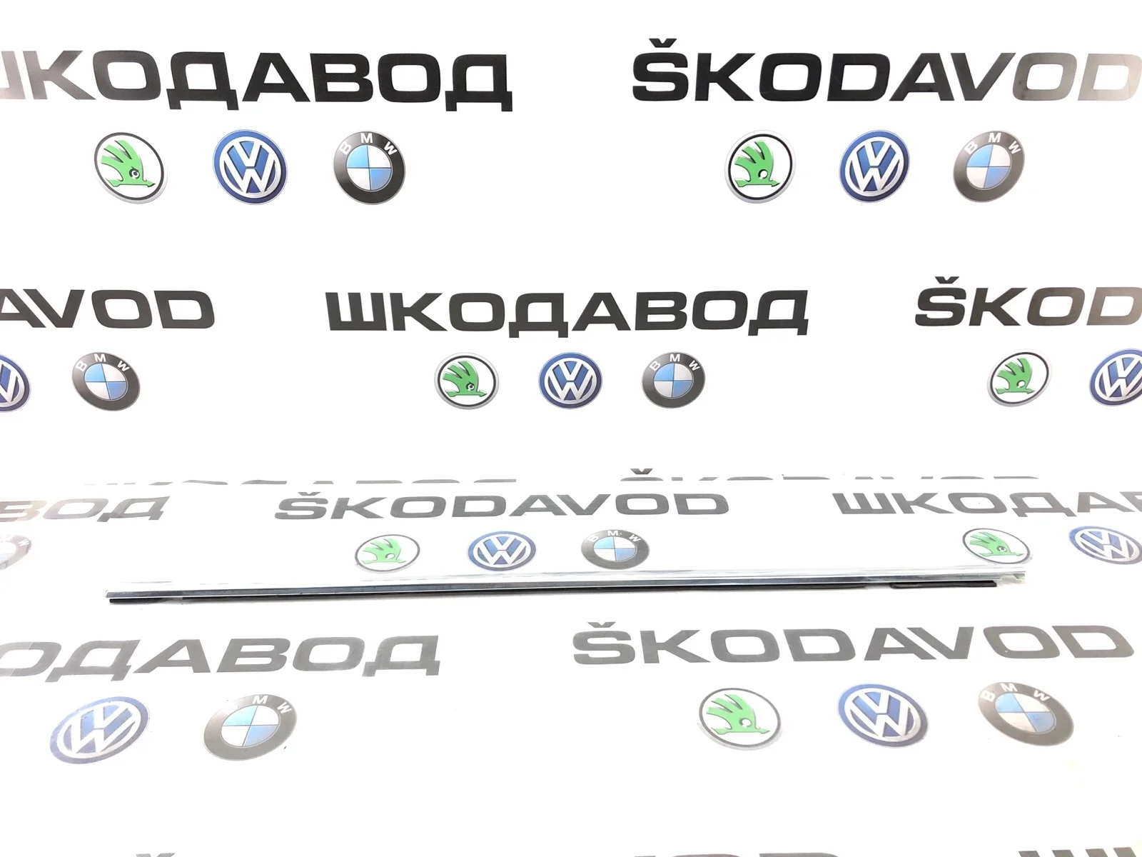 Молдинг стекла Volkswagen Touareg 2007 7L6837475EPRP 1 GP РЕСТАЙЛИНГ 3.0 BKS, передний левый