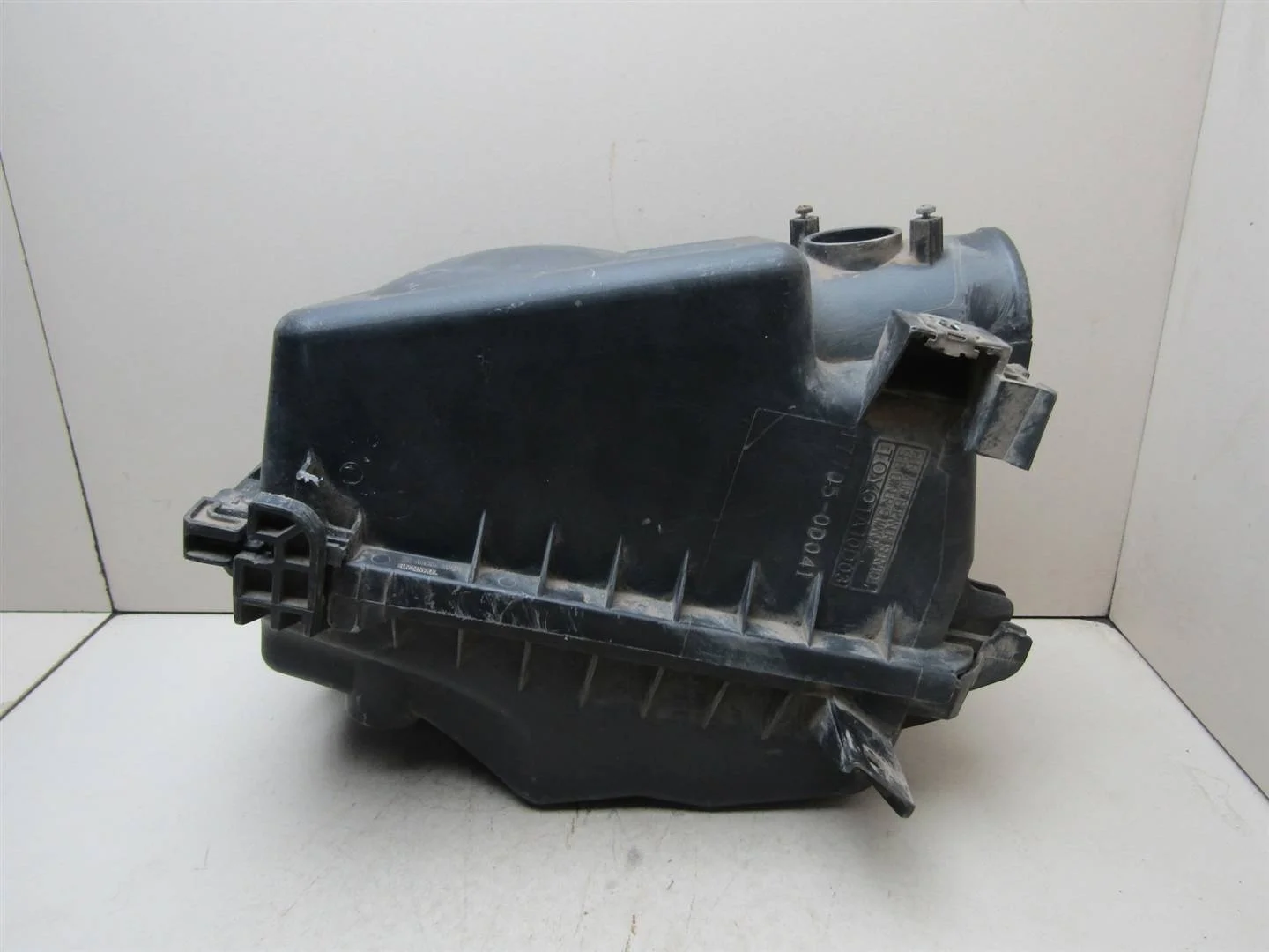 Корпус воздушного фильтра Toyota Avensis II 2003-2008  [177050D041]  1.8 16V 1ZZFE в Вологде