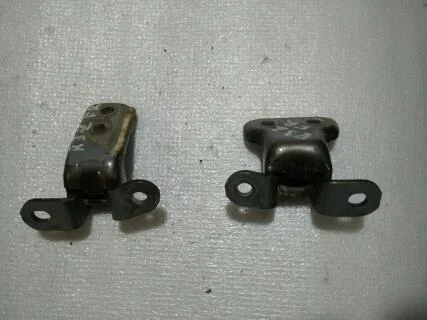 Б.у. петля двери TOYOTA RAV4 ZSA30 TOYOTA RAV4 ZSA30