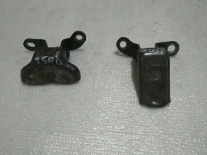 Б.у. петля двери TOYOTA AVENSIS AZT250 TOYOTA AVENSIS AZT250
