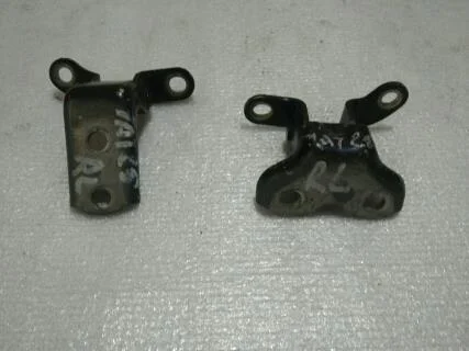 Б.у. петля двери TOYOTA AVENSIS AZT250 TOYOTA AVENSIS AZT250