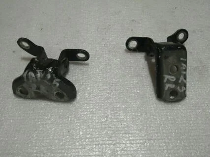 Б.у. петля двери TOYOTA AVENSIS AZT250 TOYOTA AVENSIS AZT250