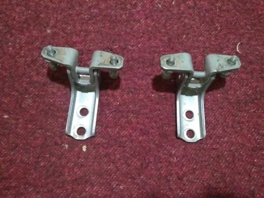 Б.у. петля двери MITSUBISHI LANCER CS9W MITSUBISHI LANCER CS9W