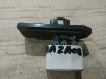 Б.у. резистор печки MITSUBISHI CARISMA DA2A MITSUBISHI CARISMA DA2A