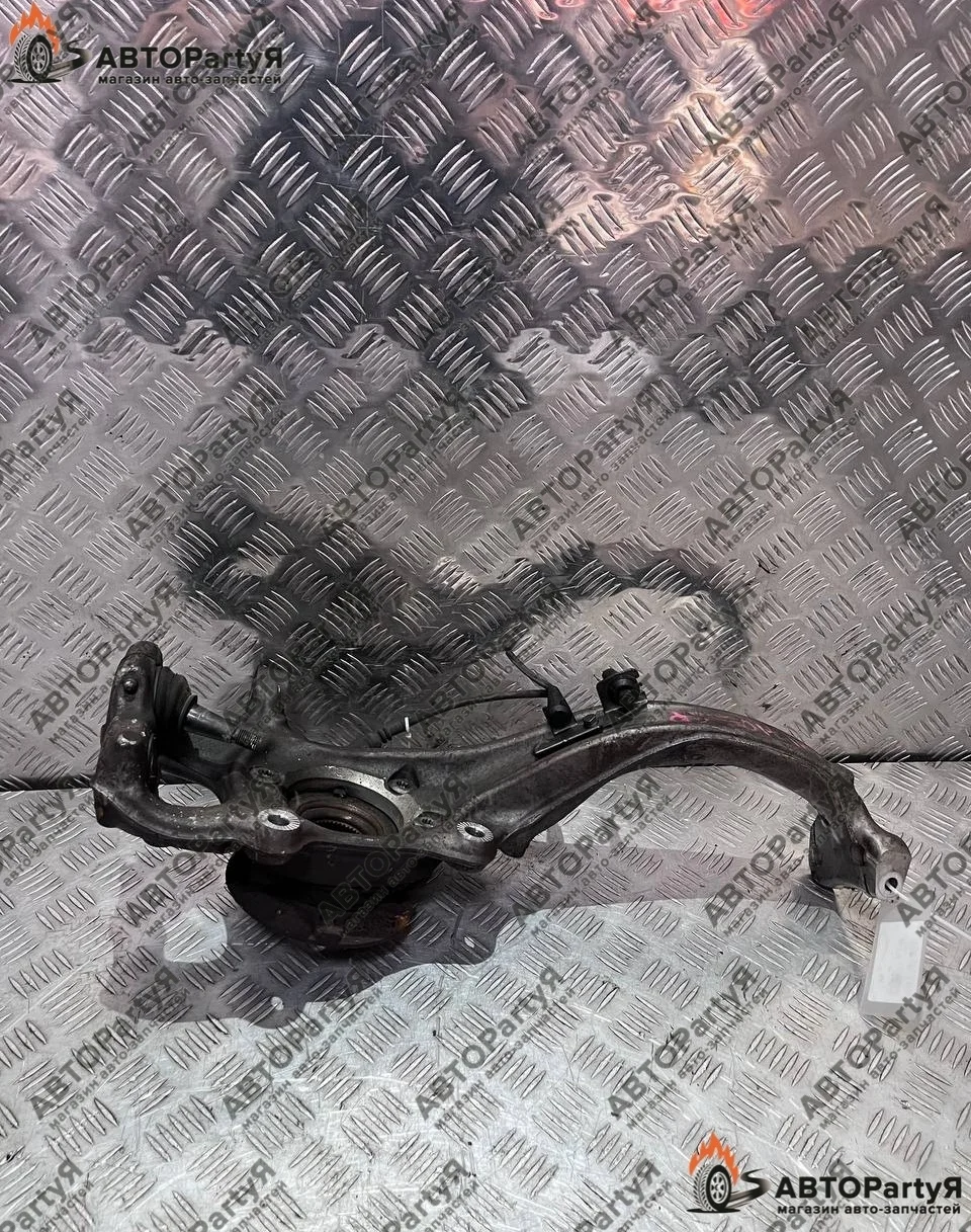 Кулак Audi (Ауди) A4 B8 CDH 1,8 л.
