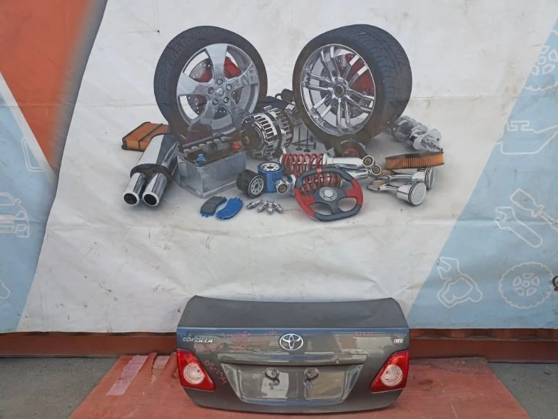 Крышка багажника Toyota Corolla 2009 6440112B50 E150 1.6 1ZR