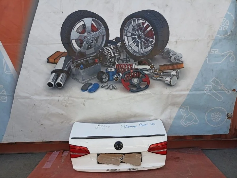 Крышка багажника Volkswagen Jetta 6 2015 5C6827025E 5C6 1.4 CAXA