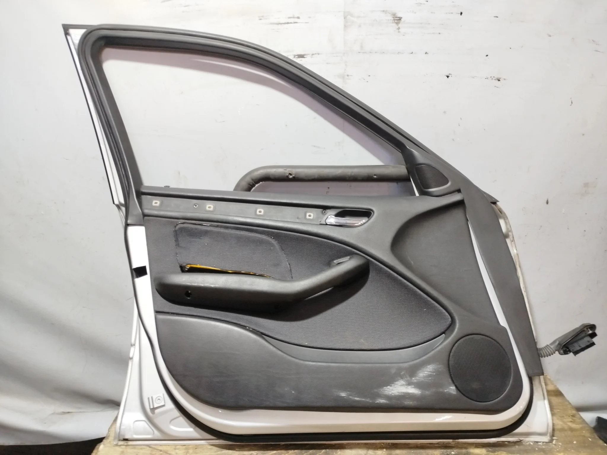 ДВЕРЬ BMW 3-SERIES E46 41517034151 ПЕРЕДНЯЯ ЛЕВАЯ SEDAN WAGON серебро XA6724