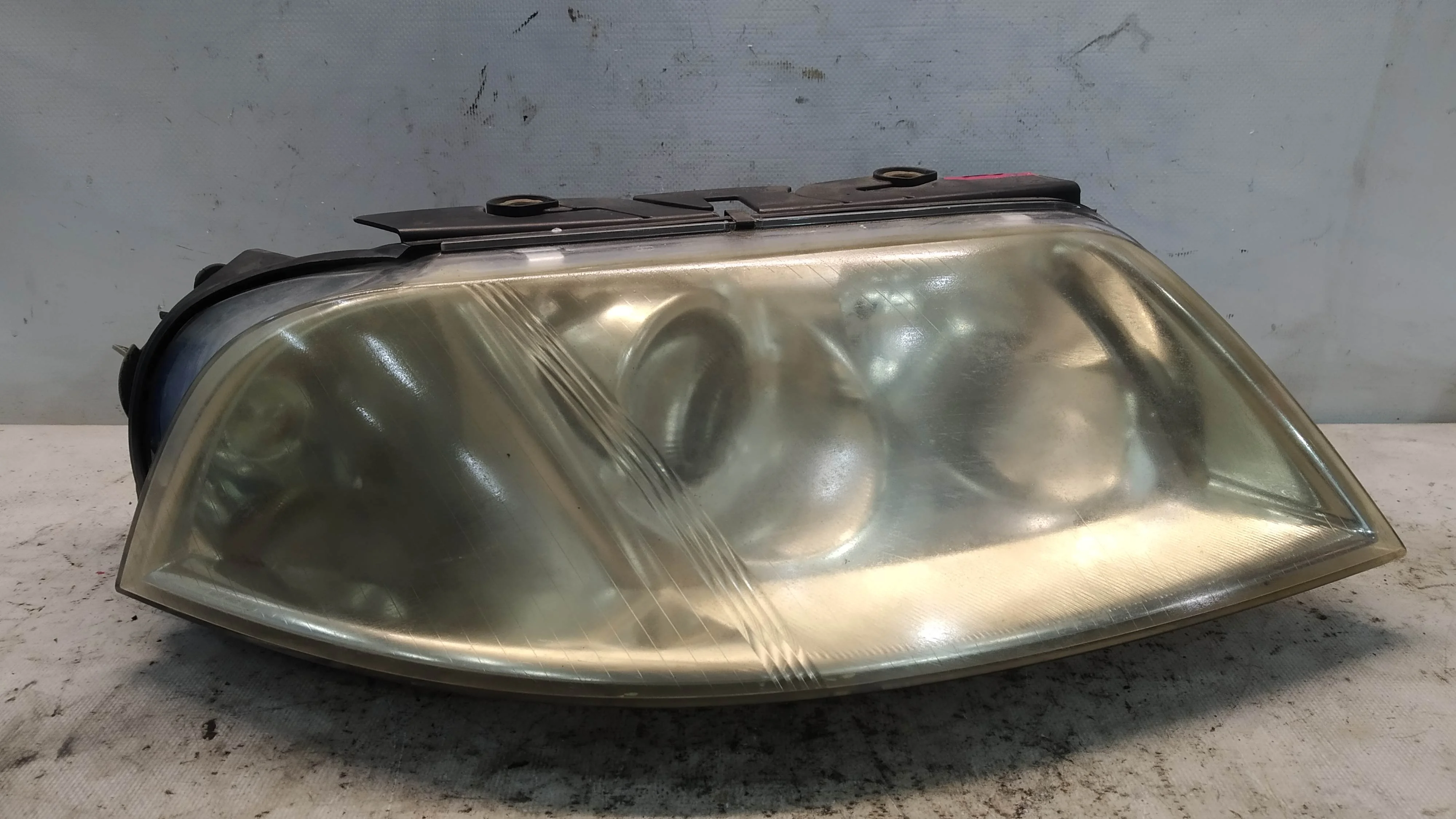 ФАРА VOLKSWAGEN PASSAT 3B3 3B6 B5 1186 1187 HELLA ГАЛОГЕН ЛИНЗА ПРАВАЯ 2 МОДЕЛЬ 3B0941016AP KE483Z