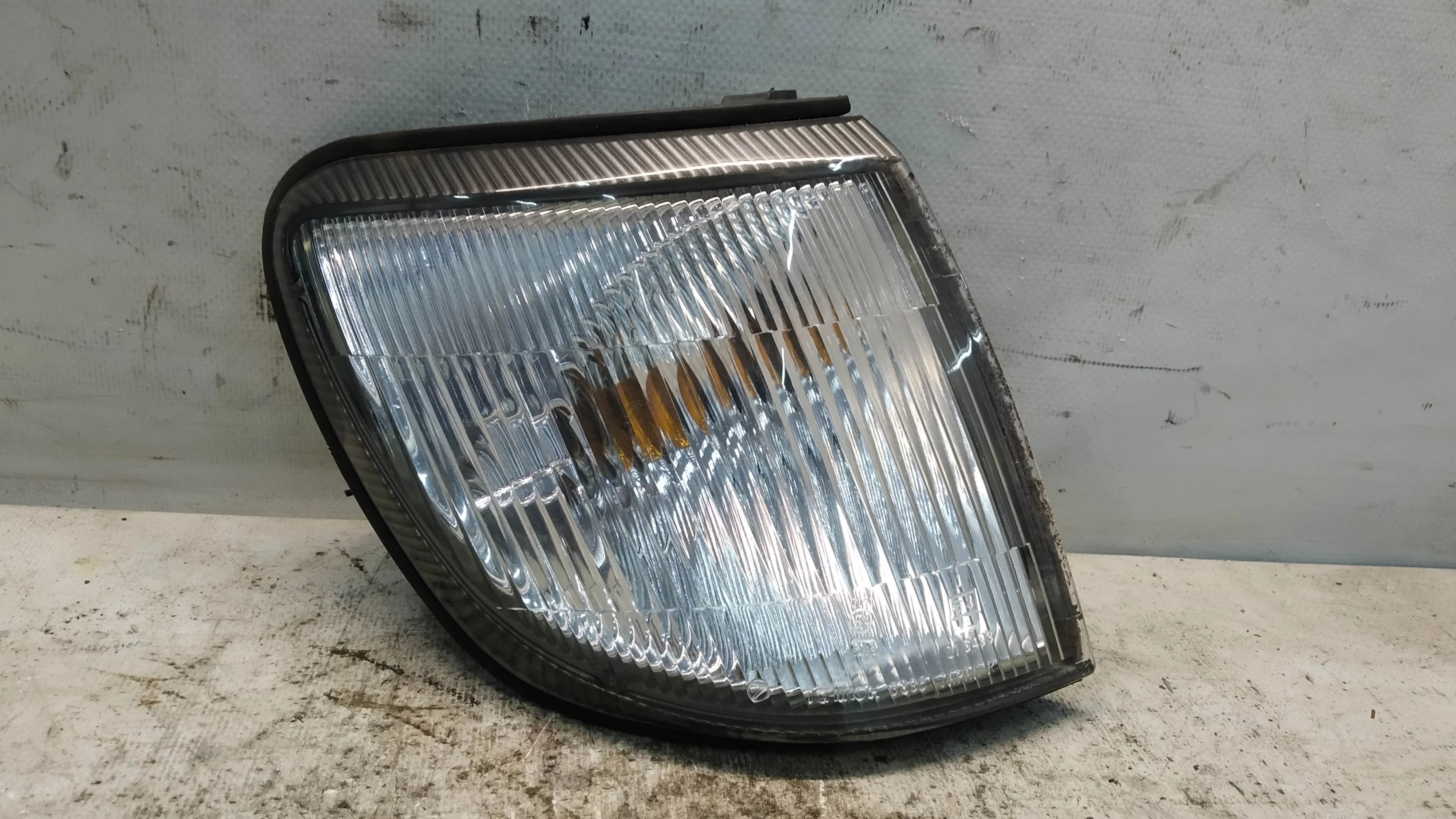 ГАБАРИТ SUBARU FORESTER SF5 SF9 3398 ПРАВЫЙ 1 МОДЕЛЬ 84101FC000 NA7347Z