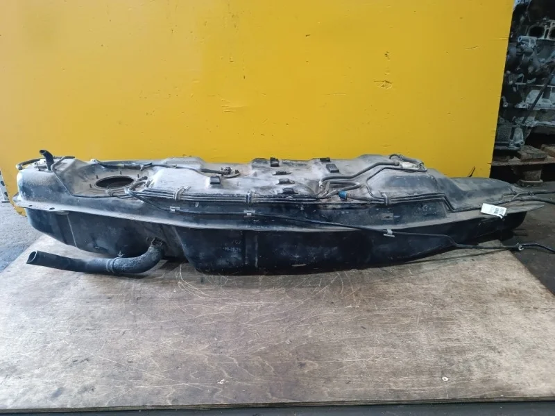 Бак топливный Mitsubishi Pajero 3 2000-2018 1700A403