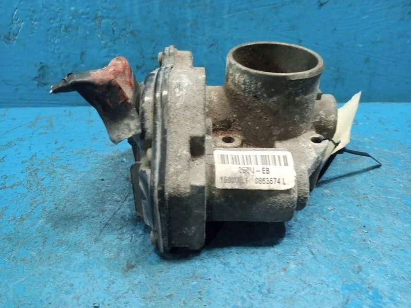 Дроссельная заслонка Ford Focus 2 2005-2011 1505642 HXDA