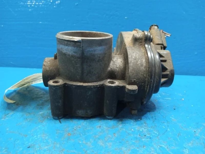 Дроссельная заслонка Ford Focus 2 2005-2011 1505642 HXDA