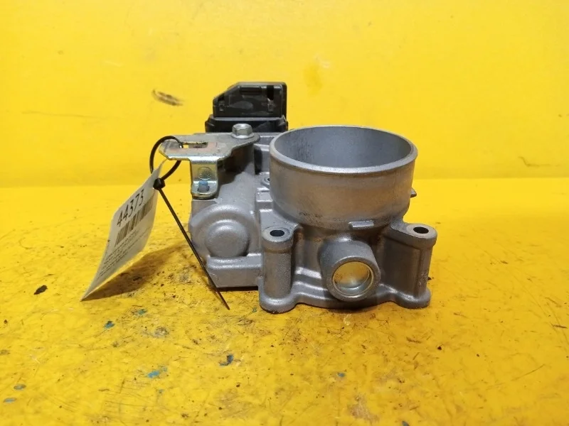 Дроссельная заслонка Mazda 3 2012-2017 PE0113640B PE-VPS