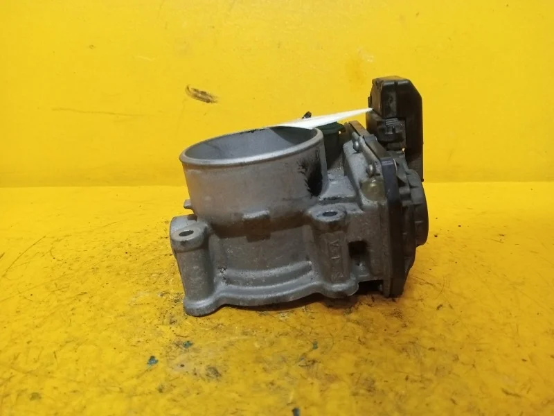 Дроссельная заслонка Mazda 3 2012-2017 PE0113640B PE-VPS