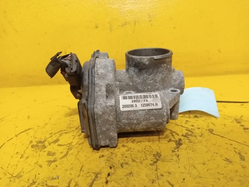 Дроссельная заслонка Ford Focus 2 2005-2011 1505642 HXDA