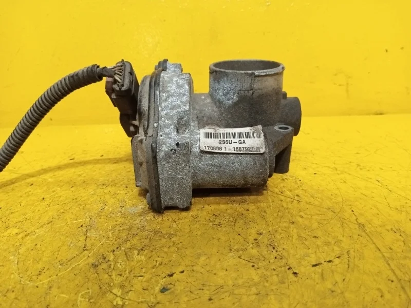 Дроссельная заслонка Ford Focus 2 2005-2011 1505642 HXDA