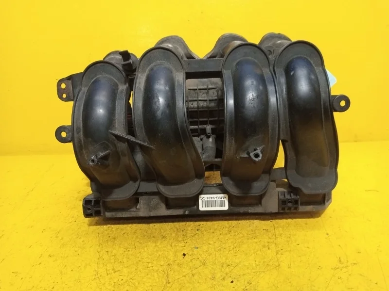 Коллектор впускной Ford Focus 2 2005-2011 1807950 HXDA