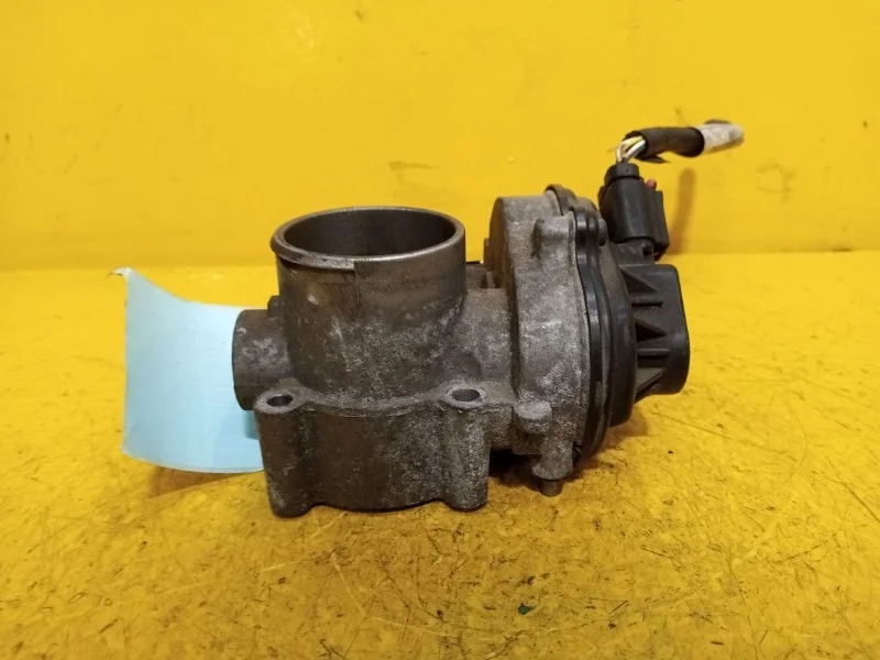 Дроссельная заслонка Ford Focus 2 2005-2011 1505642 HXDA