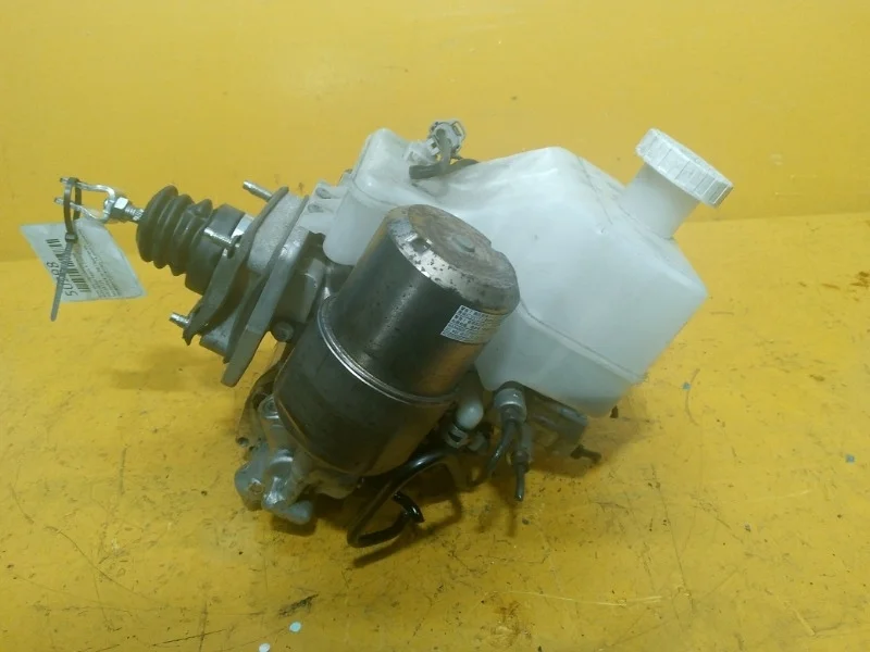 Блок abs, гидроаккумулятор Mitsubishi Pajero 4 2006-2015 MN116391