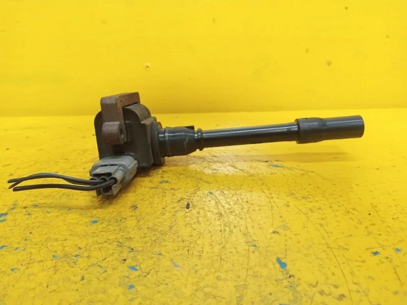 Катушка зажигания Mitsubishi Pajero 3 2000-2006 MD362913 6G74