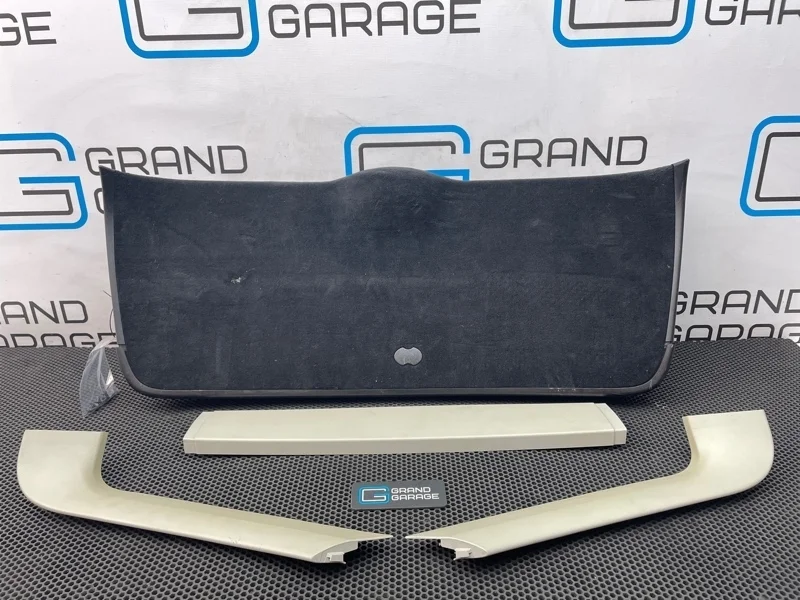 Обшивка крышки багажника Mercedes-Benz C-Class 2037400170 W203