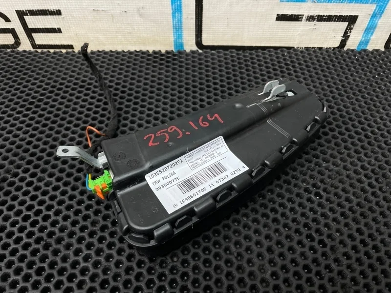 Подушка безопасности Mercedes-Benz Ml-Class 1648601705 W164 642.940 3.0, левая
