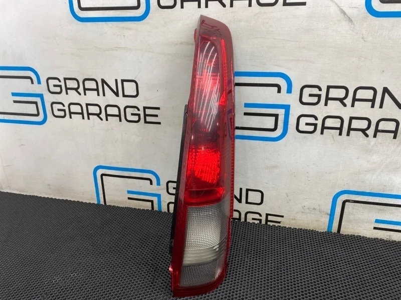 Фонарь Nissan X-Trail 265508H326 T30 YD22ETI 2.2, правый