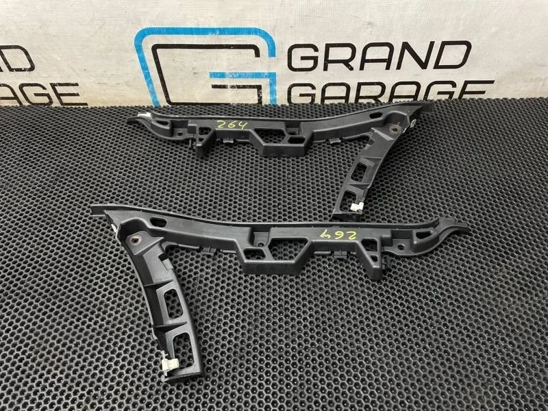 Направляющая бампера Land Rover Range Rover Sport DQN000061 L320 276DT 2.7, задняя