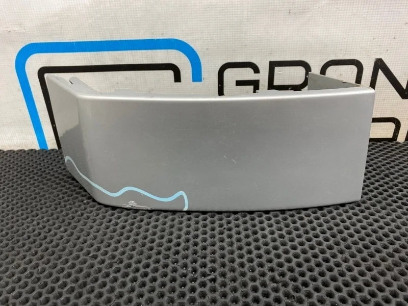 Планка под фонарь Volvo Xc90 30698134 D5244T4 2.4, правая