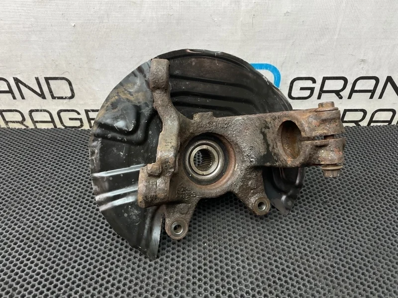 Кулак Bmw X3 3412024 E83 M54B25 2.5, передний правый
