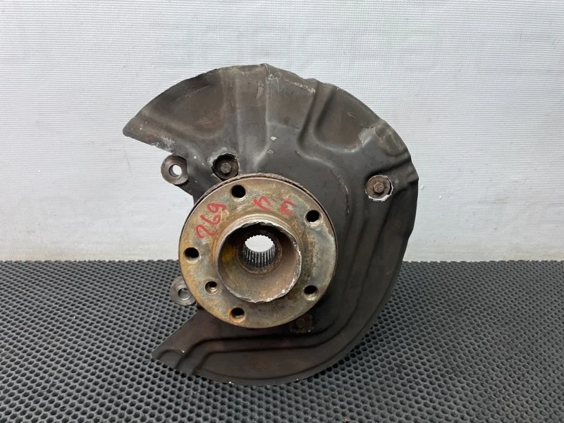 Кулак Bmw X3 2006 3412024 E83 M47D20 2.0, передний правый