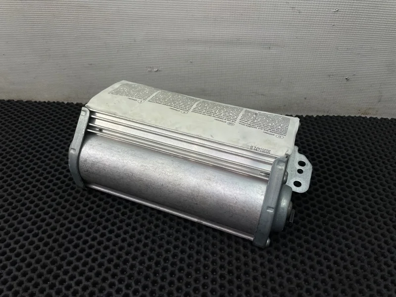 Подушка безопасности (в торпедо) Bmw X3 2006 39705604109M E83 M47D20 2.0