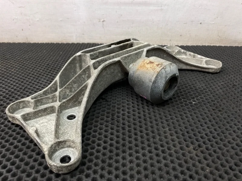 Кронштейн АКПП Bmw 7-Series 2000 22321094779 E38 M62TUB35 3.5