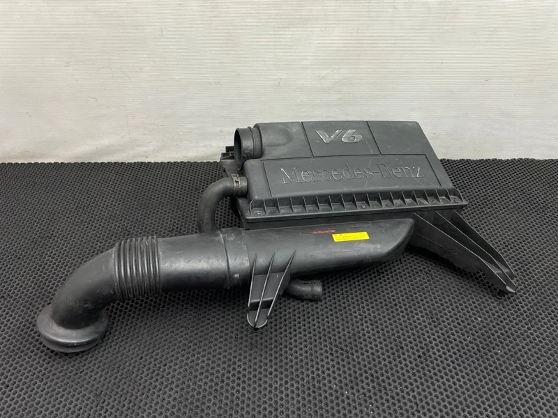 Корпус воздушного фильтра Mercedes-Benz V-Class 2008 6395282906 W639 272.978 3.5