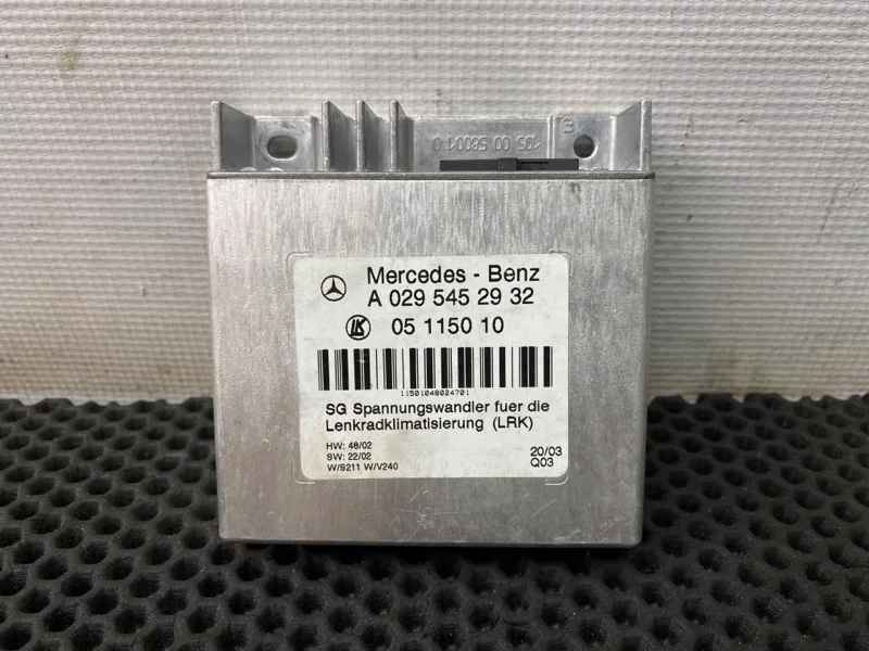 Блок подогрева Mercedes-Benz E-Class 2003 0295452932 W211 112.949 3.2
