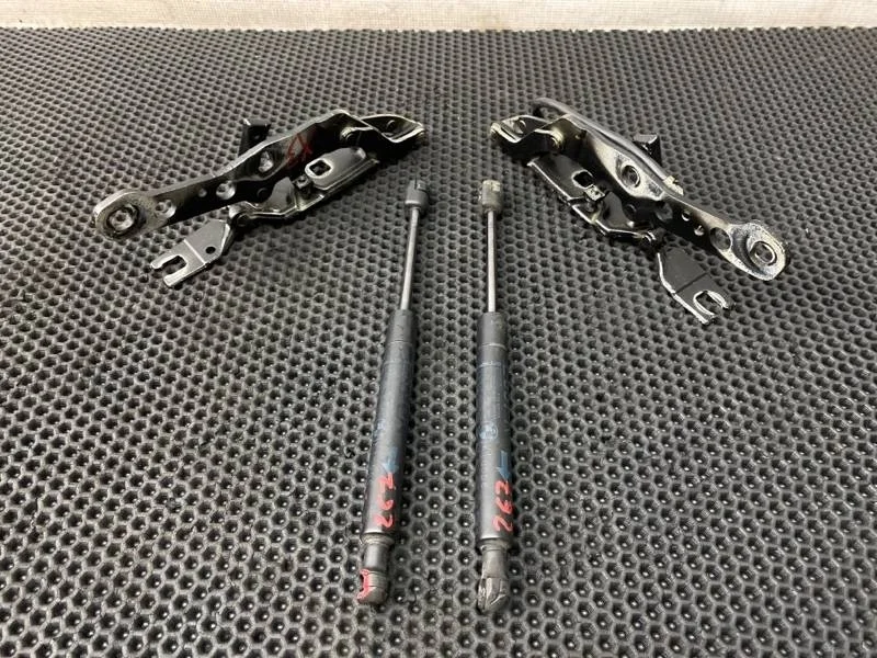 Амортизаторы капота Bmw X3 2004 3411448 E83 M54B25 2.5