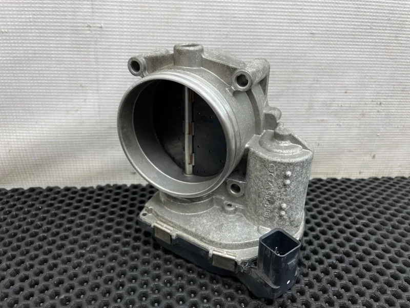 Заслонка дроссельная Bmw X5 2007 7556118 E70 N52B30AF 3.0