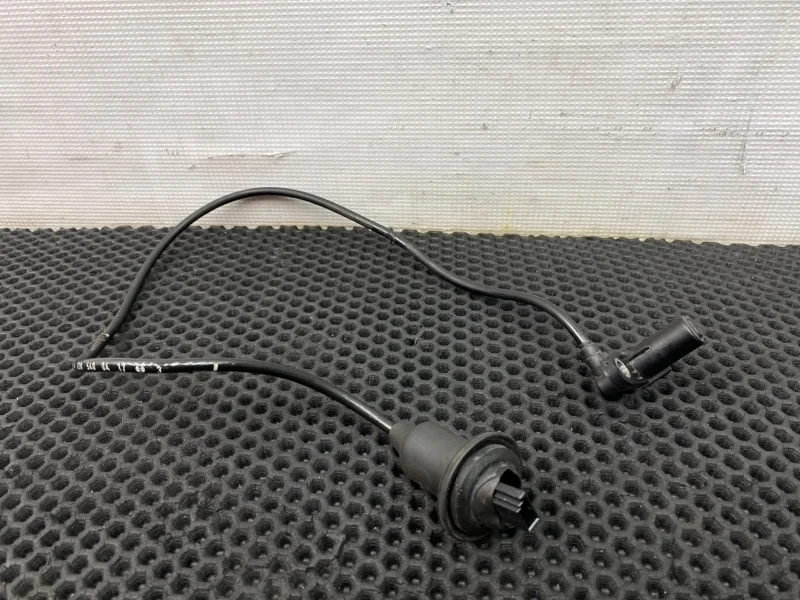 Датчик abs Mercedes-Benz S-Class 2001 2205400417 W220 112.944 3.2, задний левый